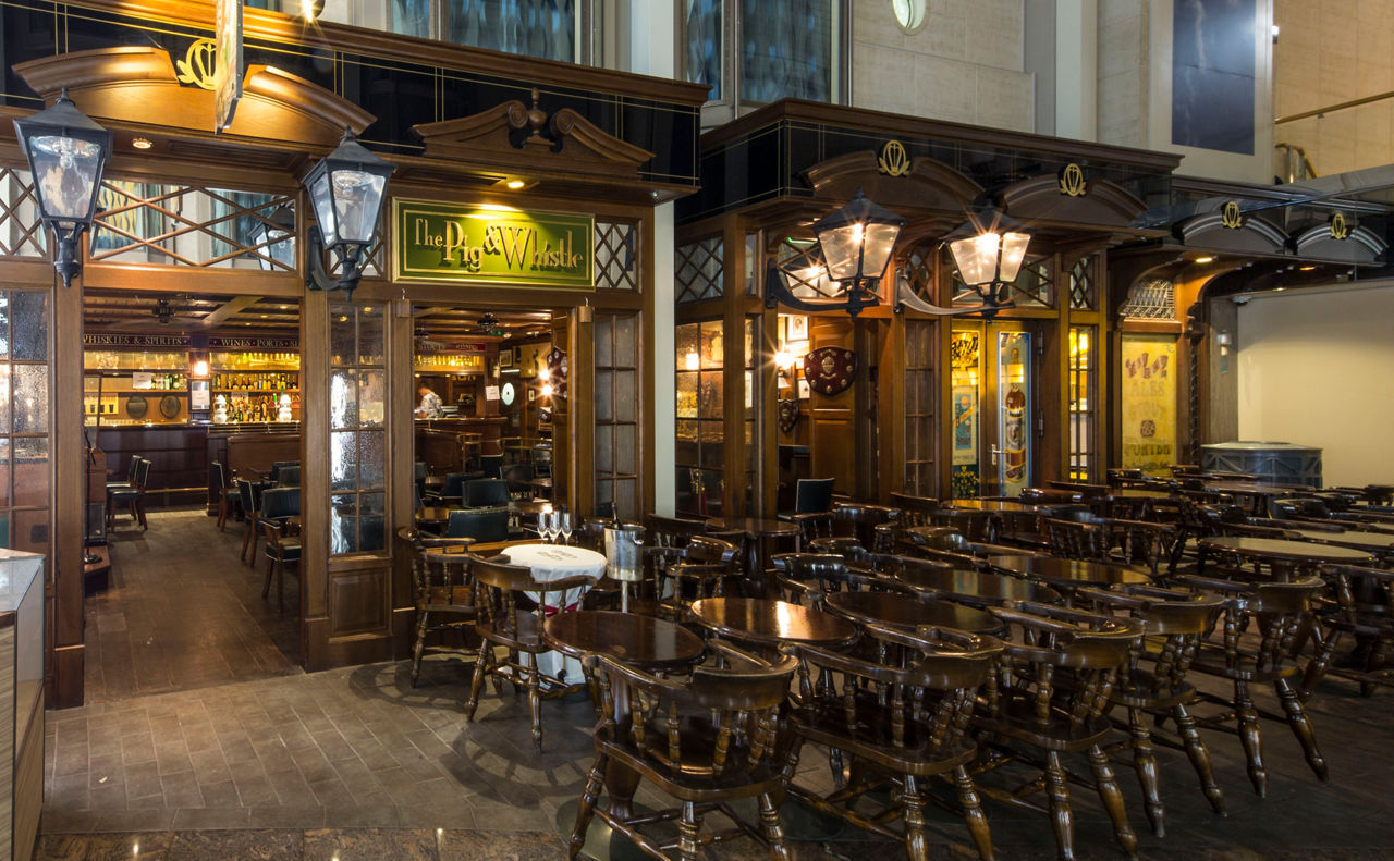 VY, Voyager, revite, public rooms, revitalization, The Pig & Whistle, pub, bar, dining, restaurant, relaxation, entertainment, entrance