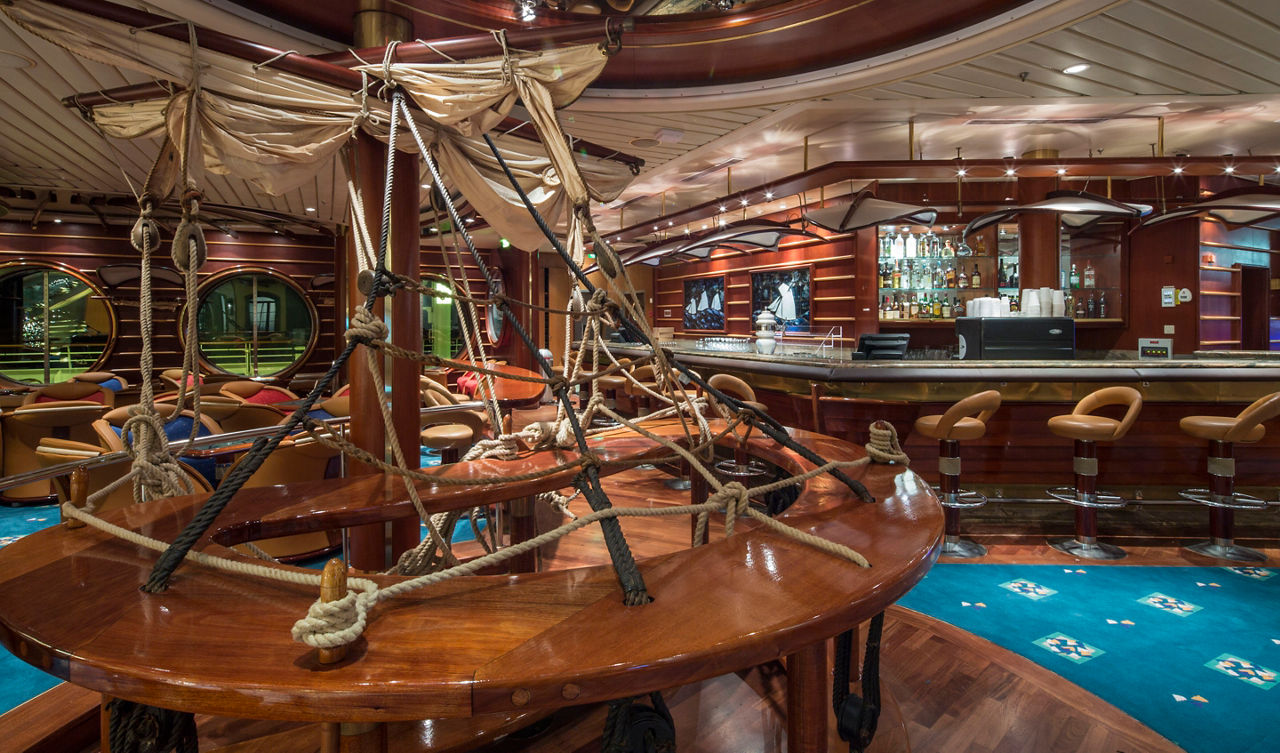 VY, Voyager, revite, public rooms, revitalization, Schooner Bar, bar, restaurant, dining, drinks,