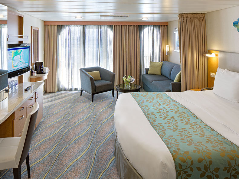 al-cat-ds-js-juniorsuite-bedroom-1