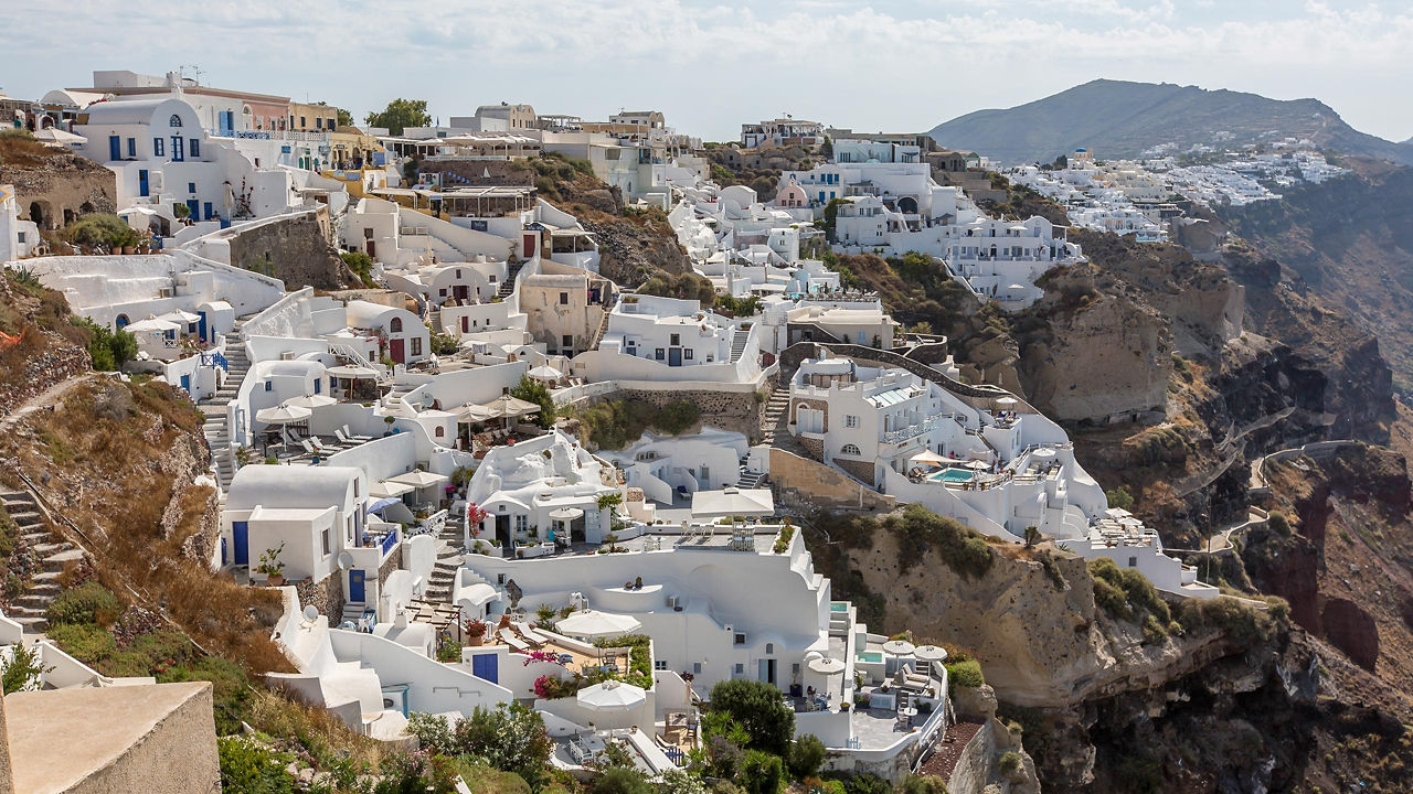 Cruises to Santorini and Mykonos