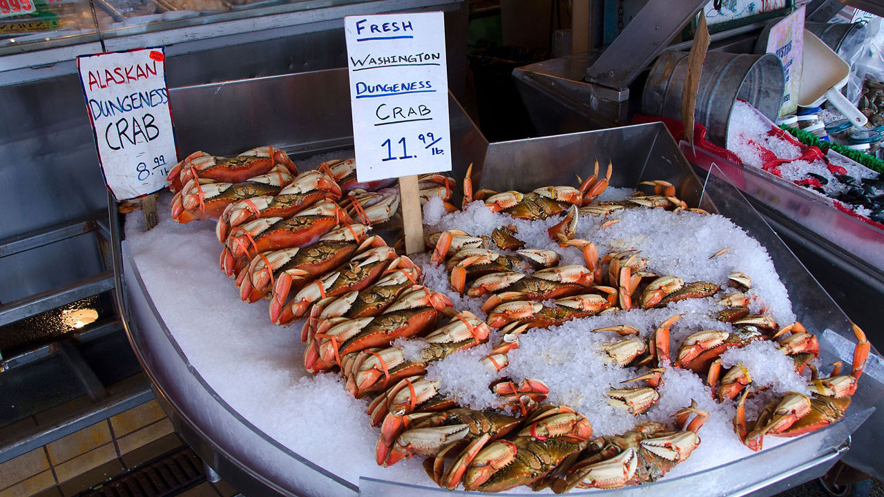 pikes place market seattle washington 2560x1440