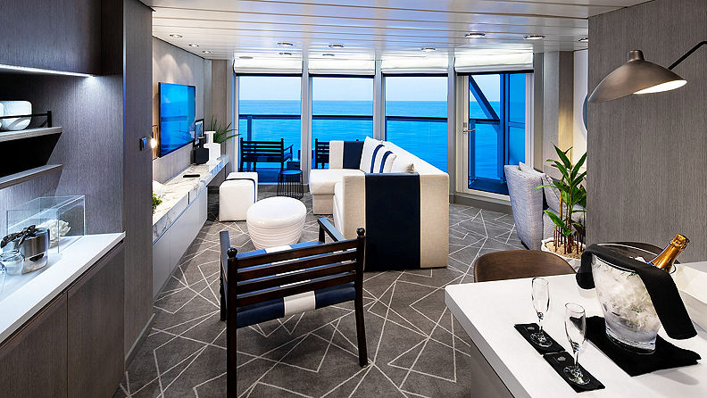Celebrity Suite (CS)