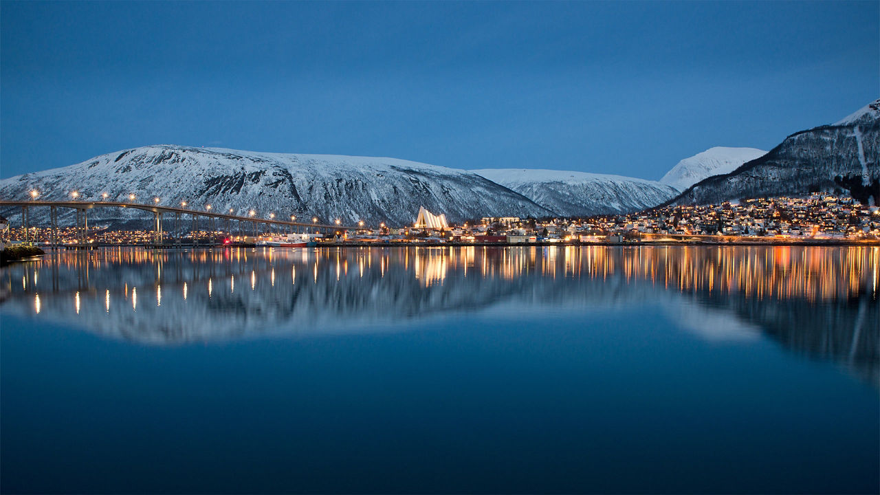 tromso norway evening panoramic 2560x1440