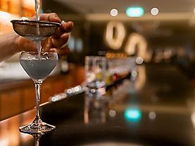 CEL BY world class bar 8 2560x1440