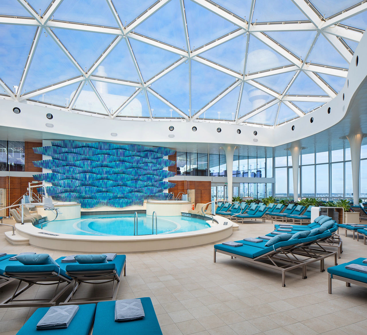 CEL XC Solarium