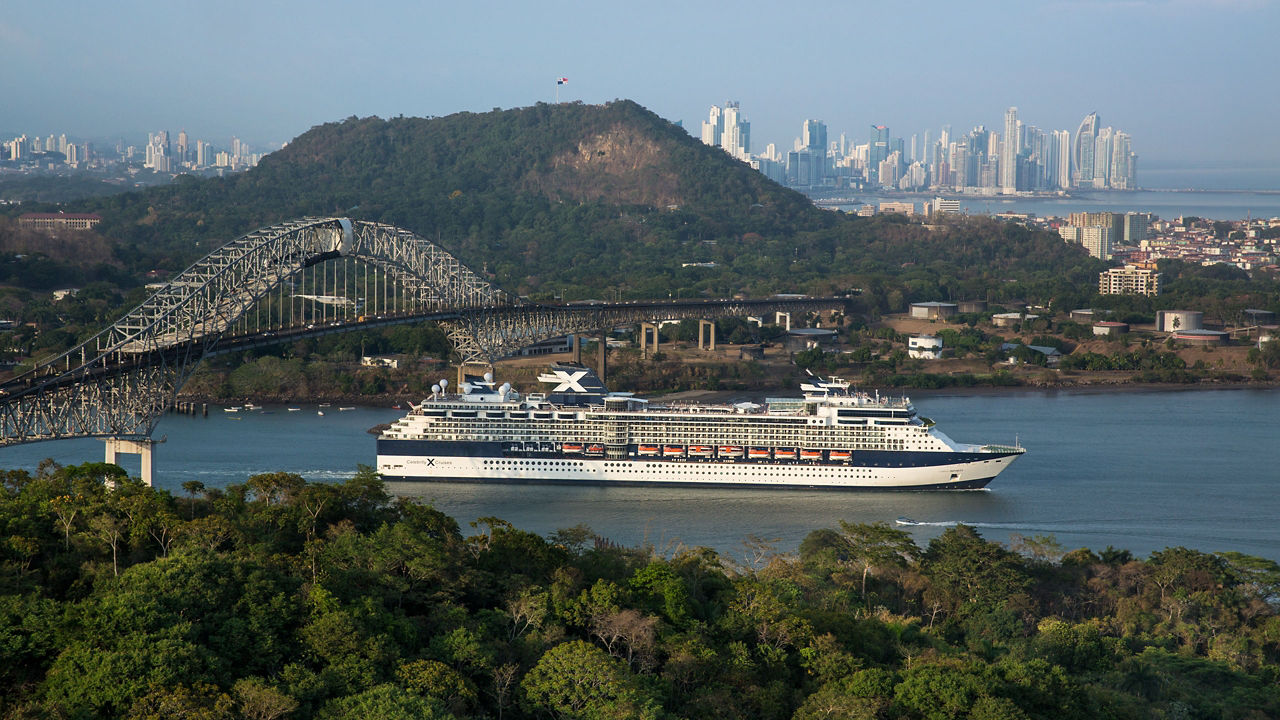 CEL IN ShipExteriorPanamaCanal 623 2560X1440