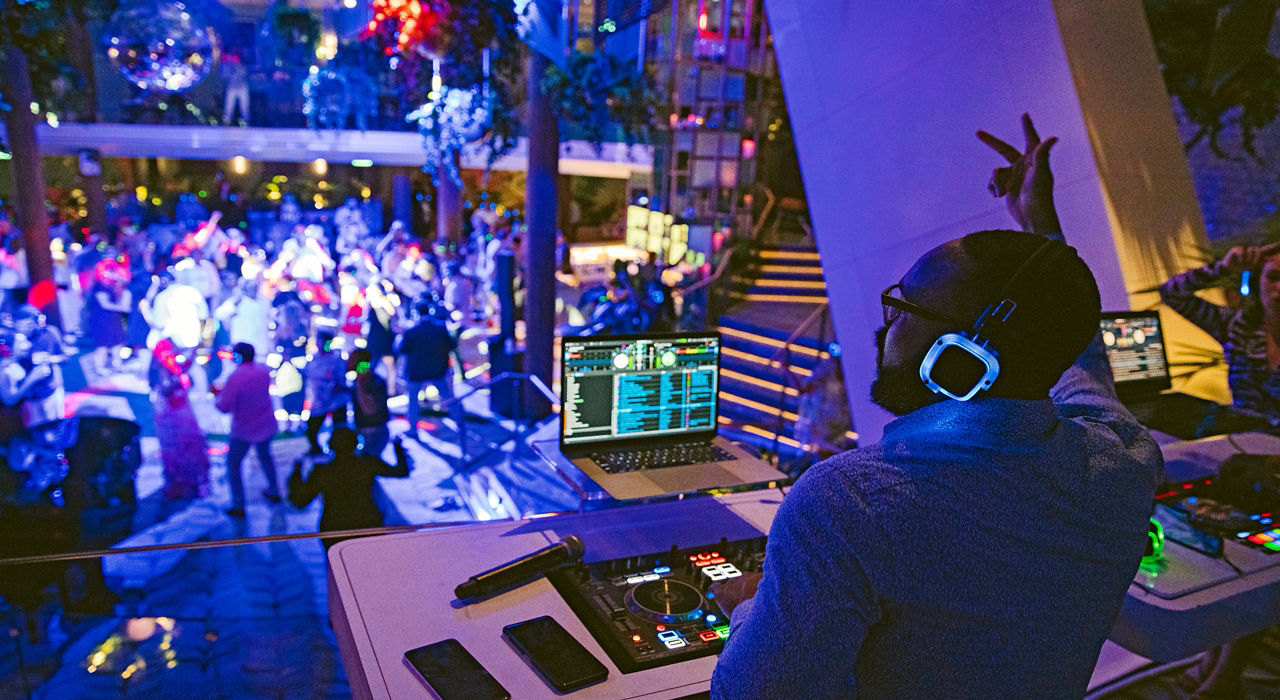 AX eden silent disco 2560x1440