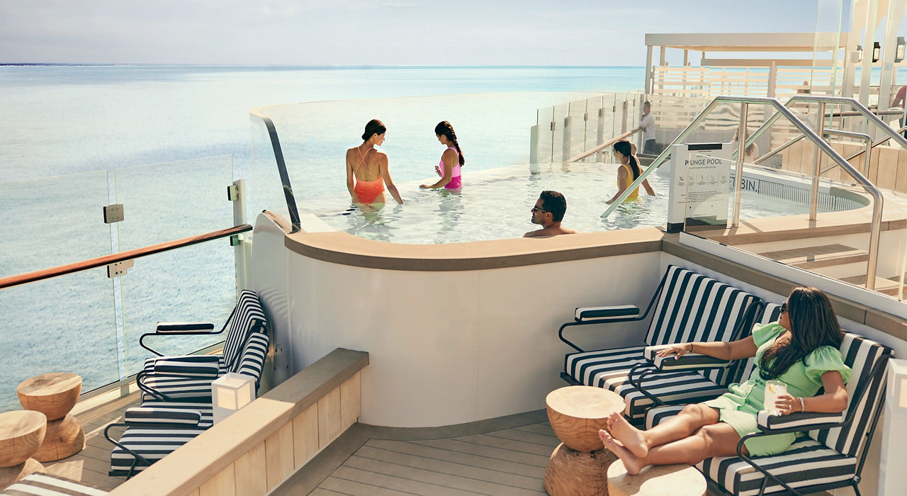 CEL BY Infinity Pool 2560x1440