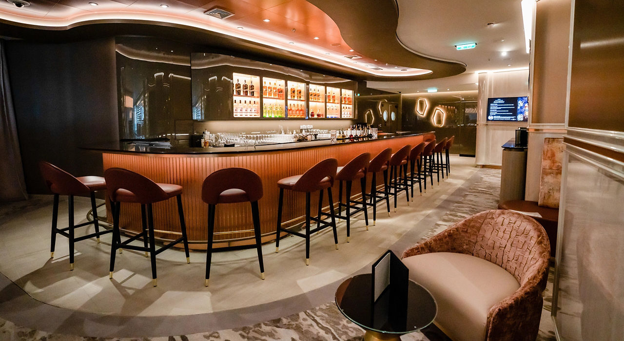 CEL BY World Class Bar 2560x1440