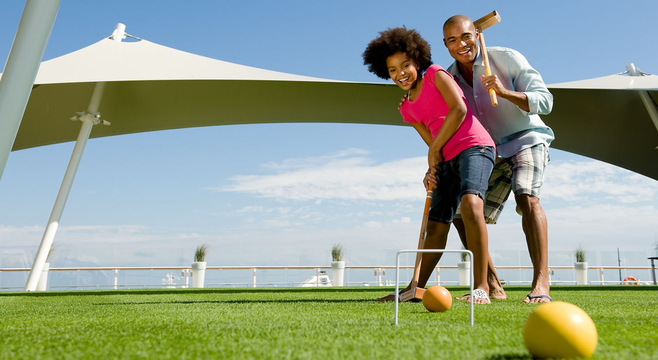 CEL SL lawn club family 2560x1440