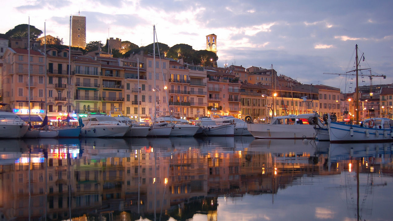waterfront in cannes france by evening 3840x2160