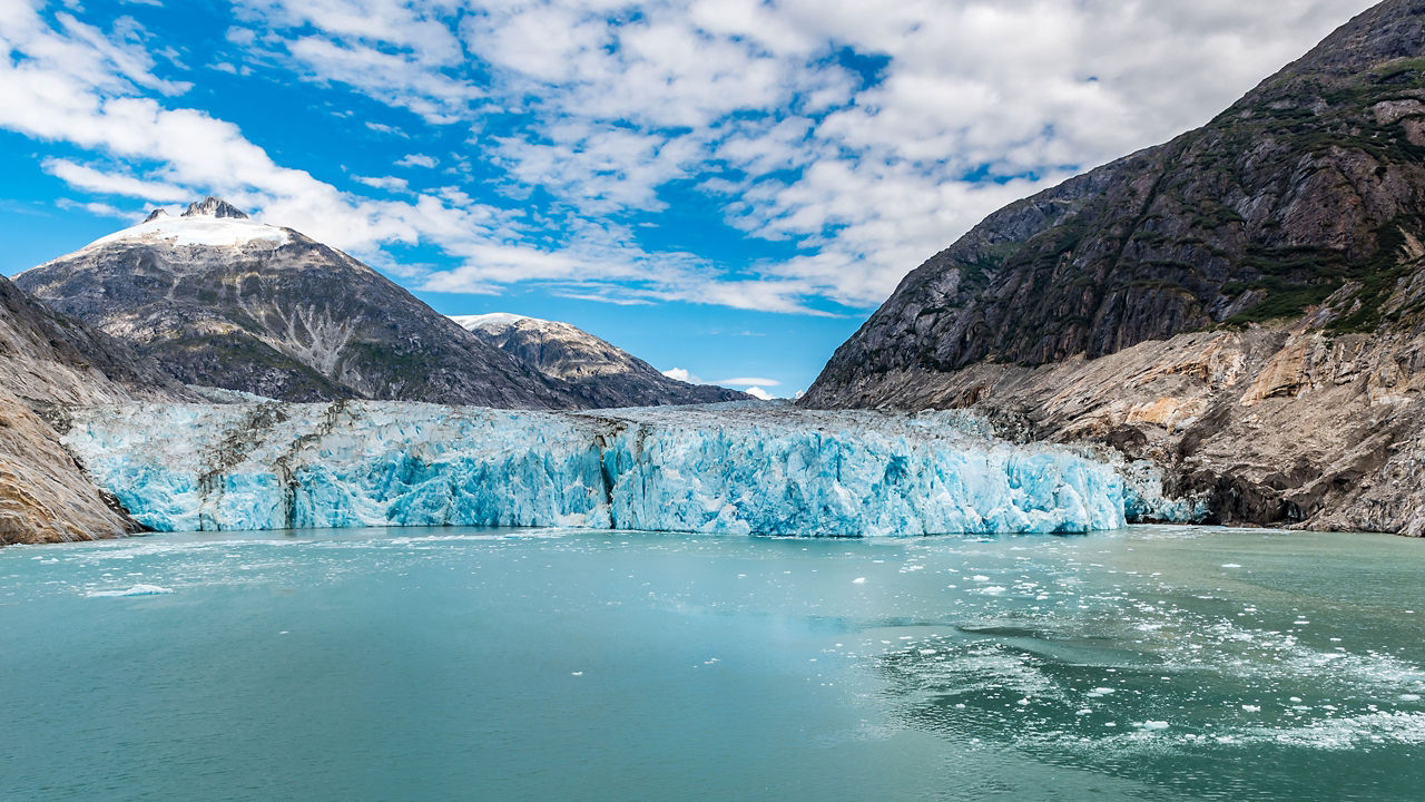 CELEBRITY SOLSTICE - Alaska Dawes Glacier