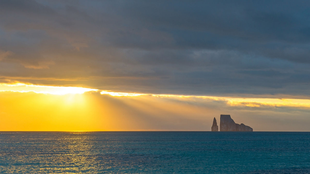 kicker rock at sunset 3840x2160