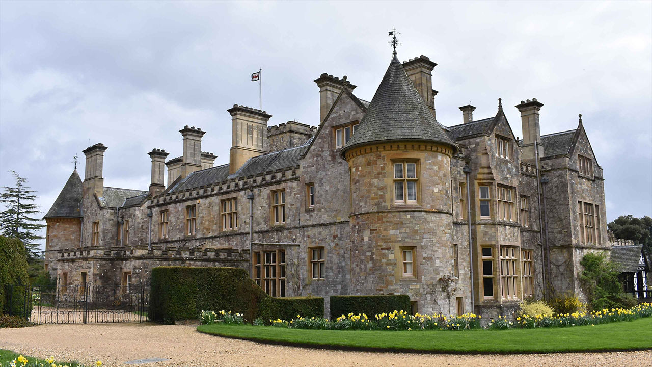 museum in beaulieu southampton england port image 2560x1440