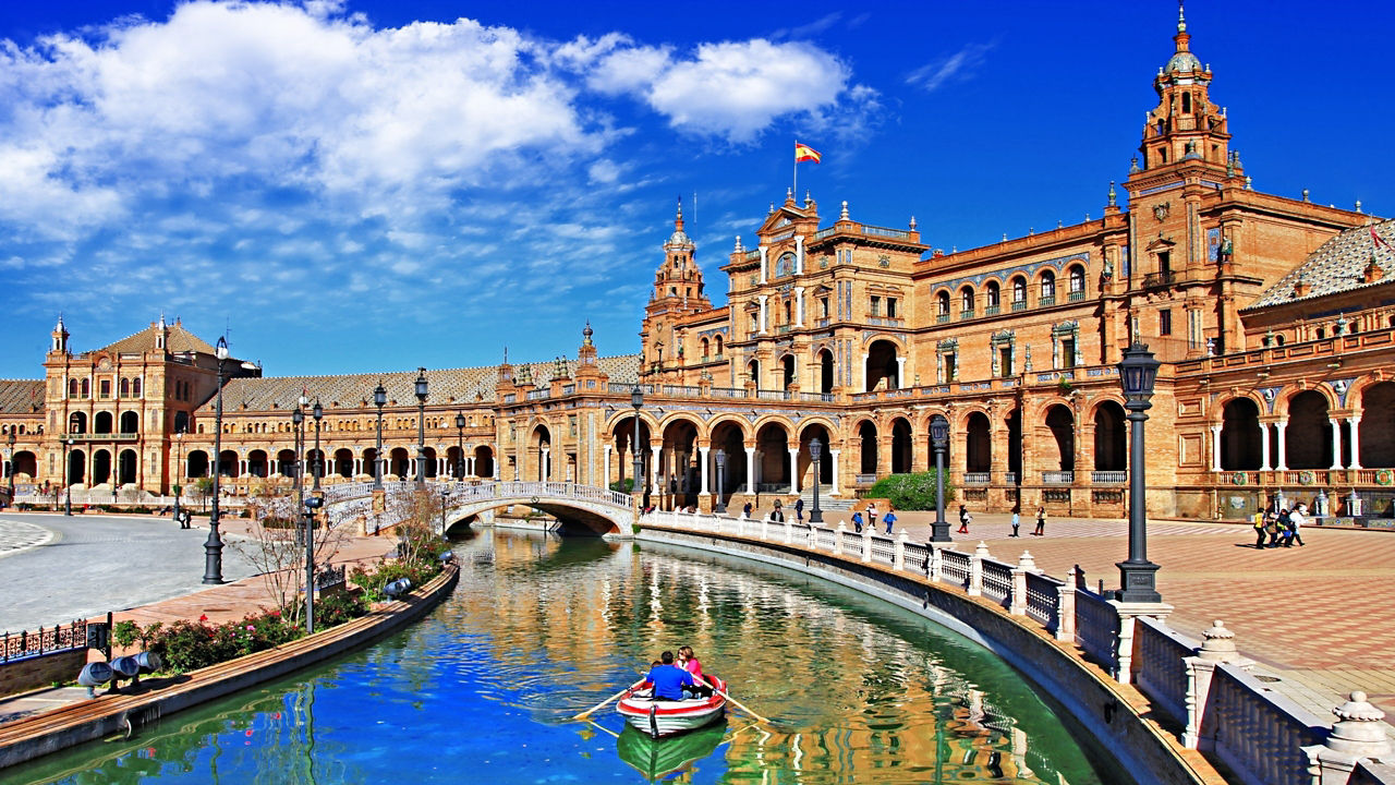 seville cadiz spain 2560x1440