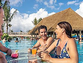 friends having a drink oasis lagoon perfect day at cococay 2560x1440