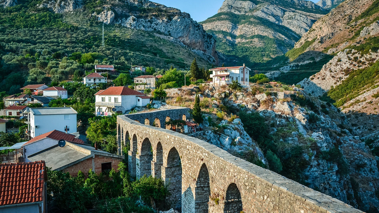 turkish aqueduct bar montenegro 2560x1440