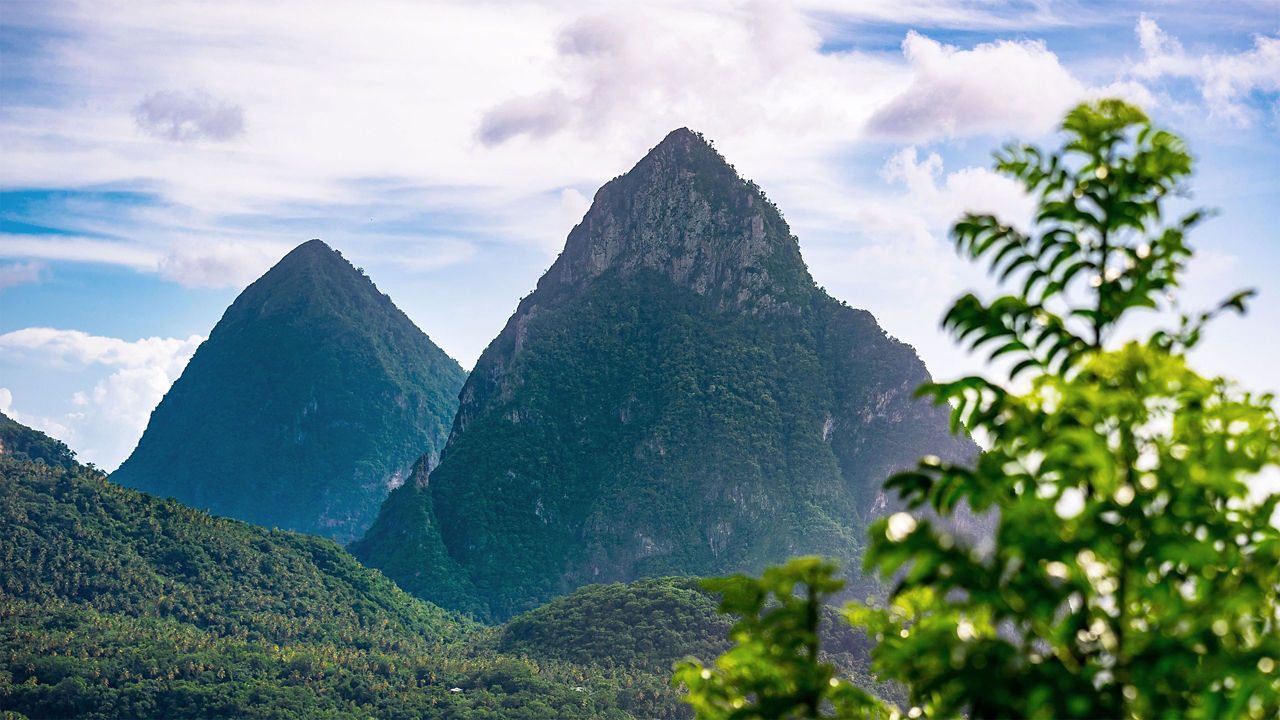 pitons castries st lucia 2560x1440