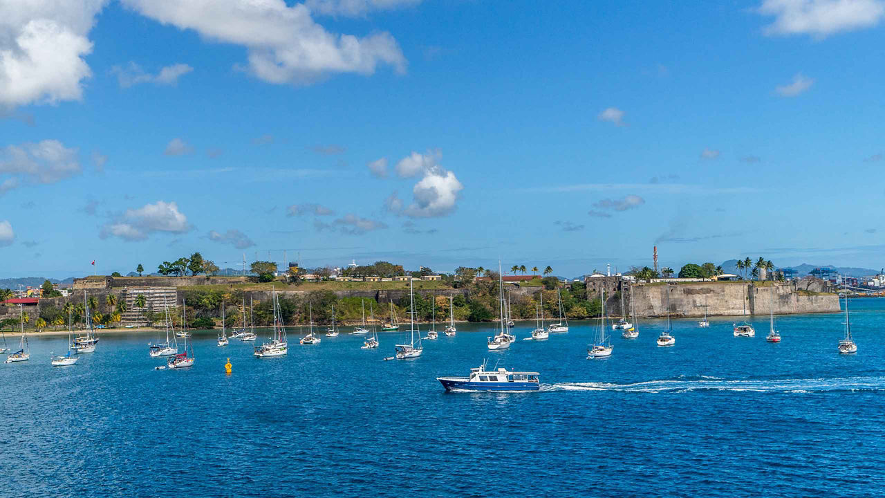 fort de france martinique sea 2560x1440