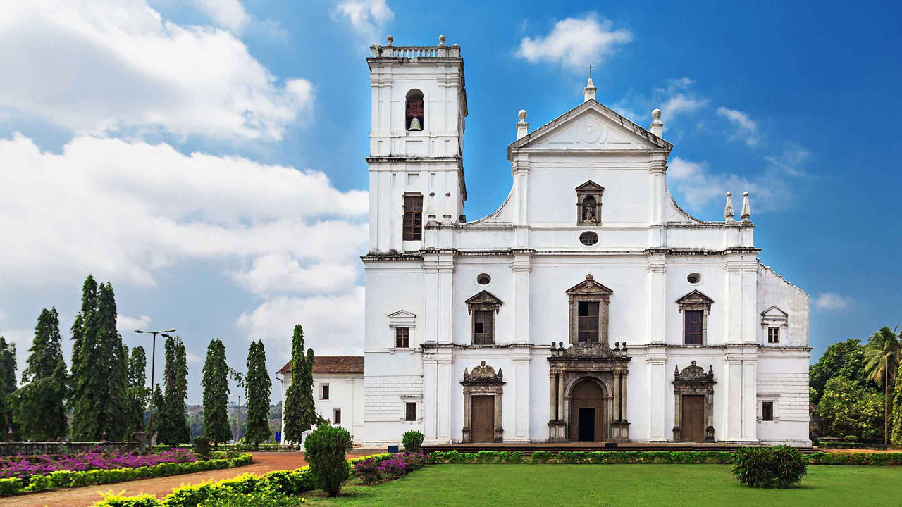 se cathedral goa mormugao india 2560x1440