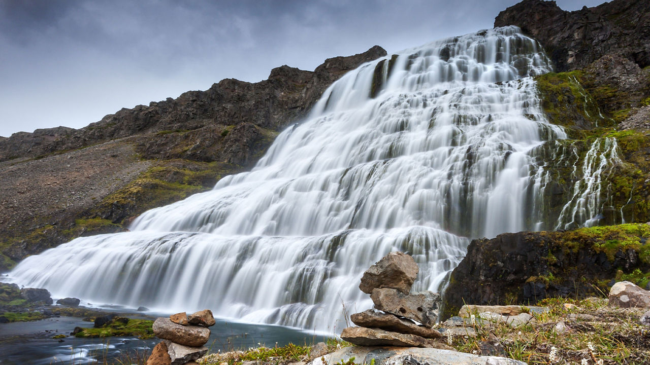 dynjandi waterfalls isafjordur 2560x1440