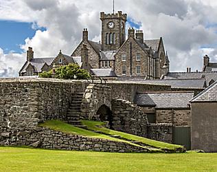 old lerwick town hall scotland 2560x1440
