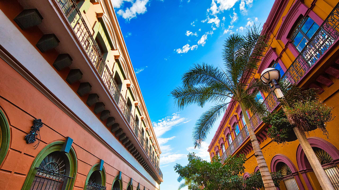 old town mazatlan mexico 2560x1440