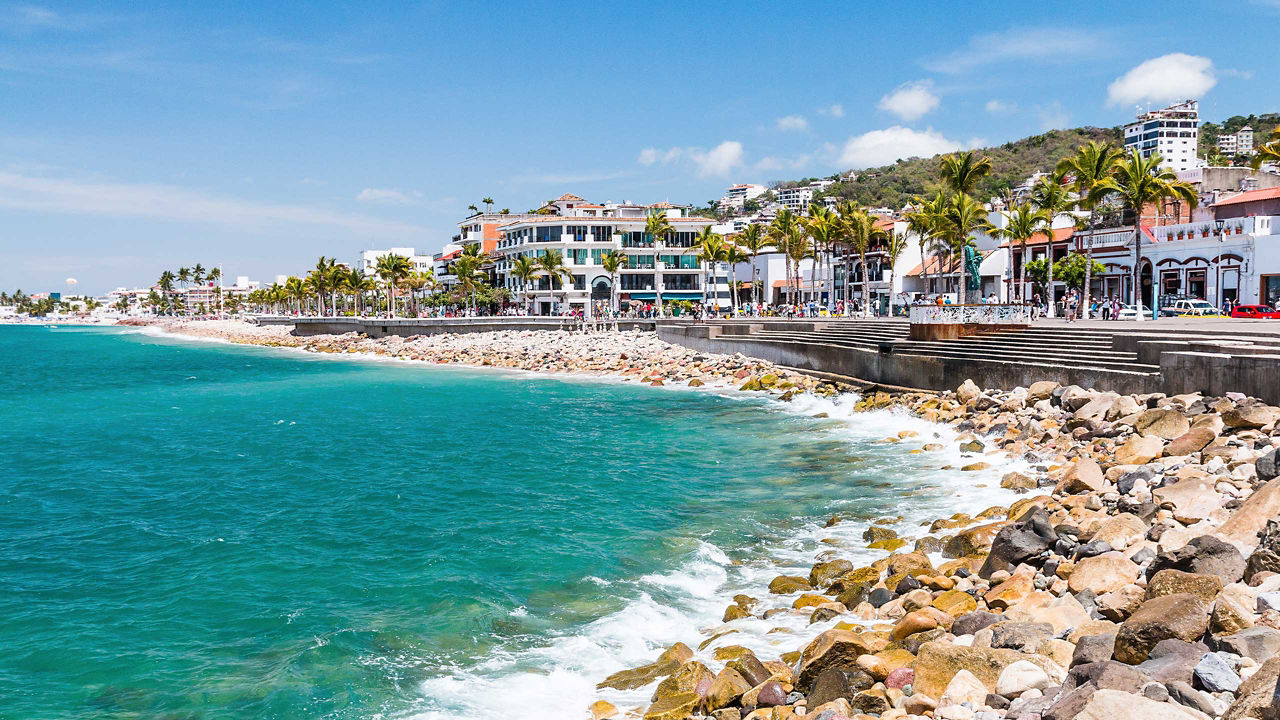 stroll malecon 2560x1440