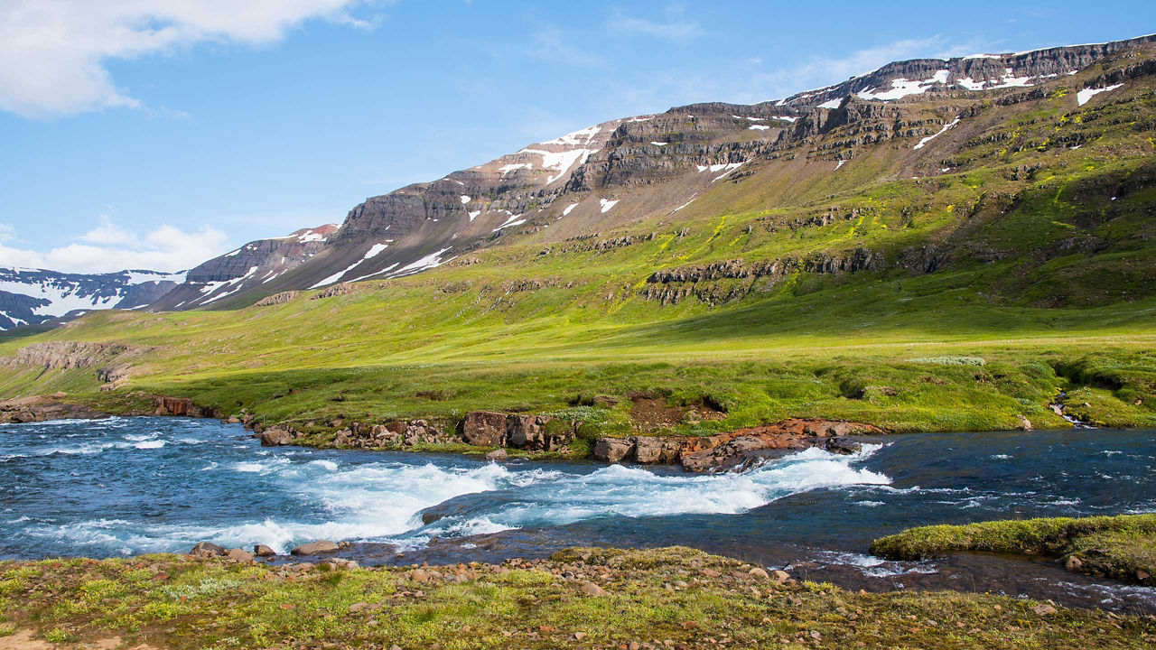 seydisfjordur iceland river fjardara 2560x1440