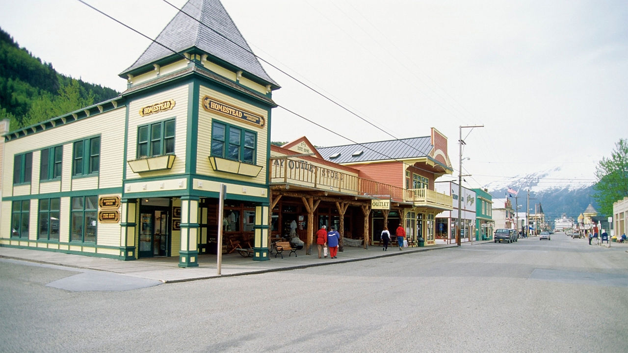 downtown skagway alaska 2560x1440