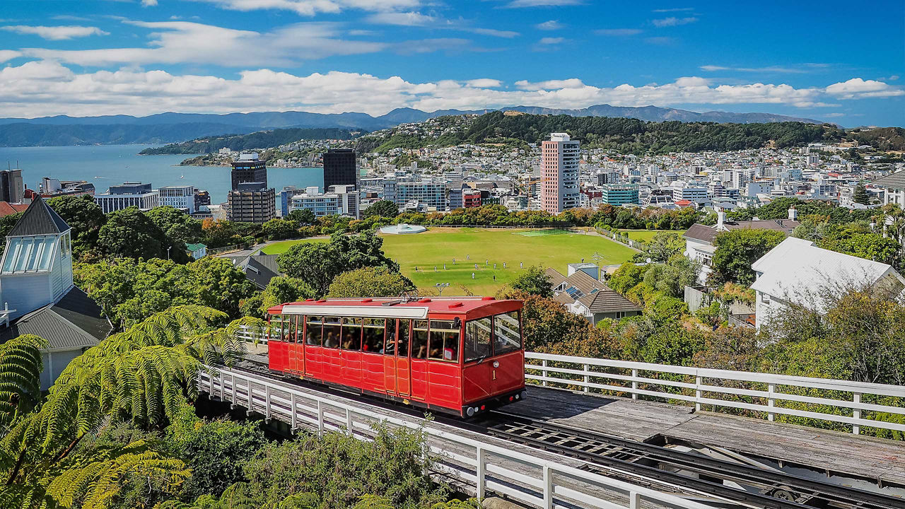 cable car in wellington new zealand 2560x1440