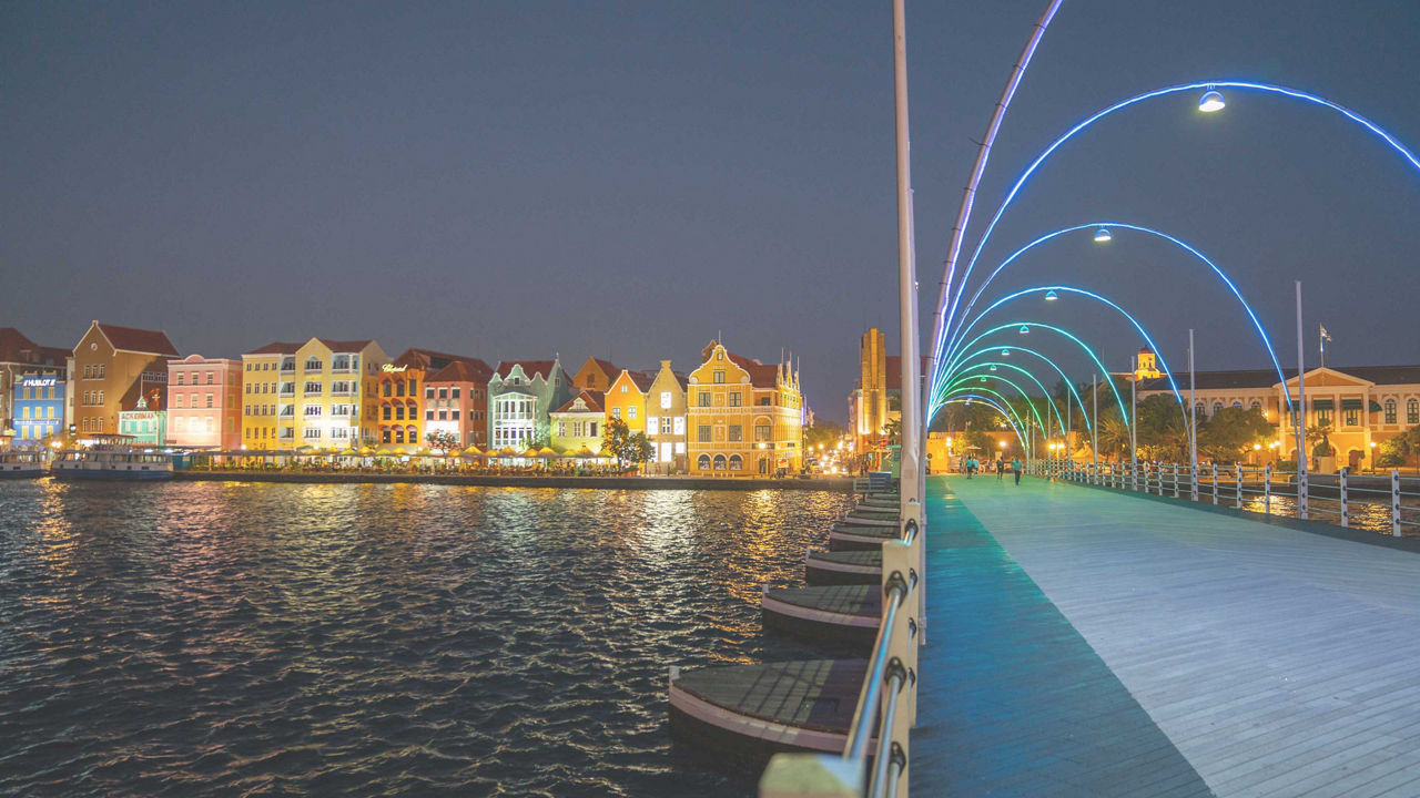 willemstad curacao at night 3840x2160