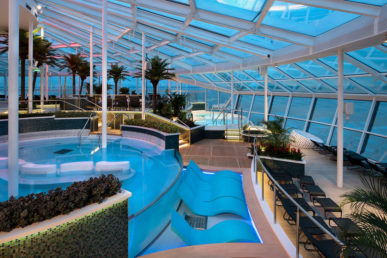 Solarium Whirlpool and Tanning Beds