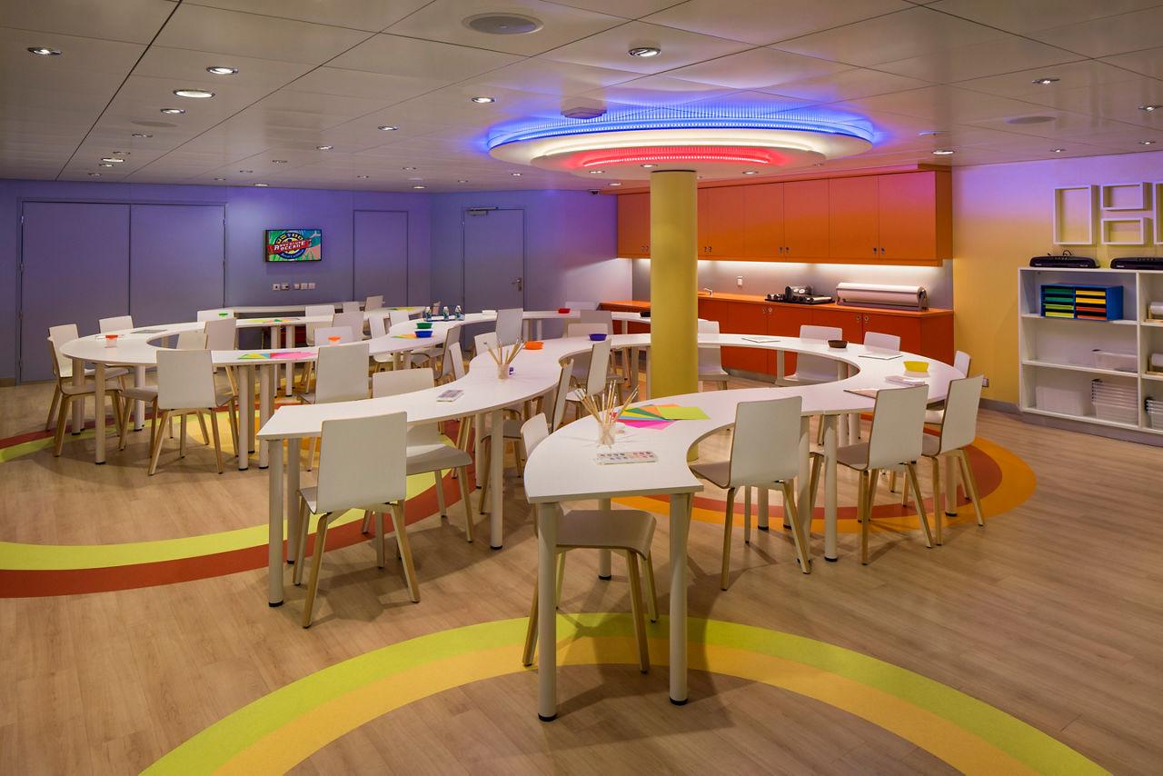 harmony-adventure-ocean-imagination-studio-room