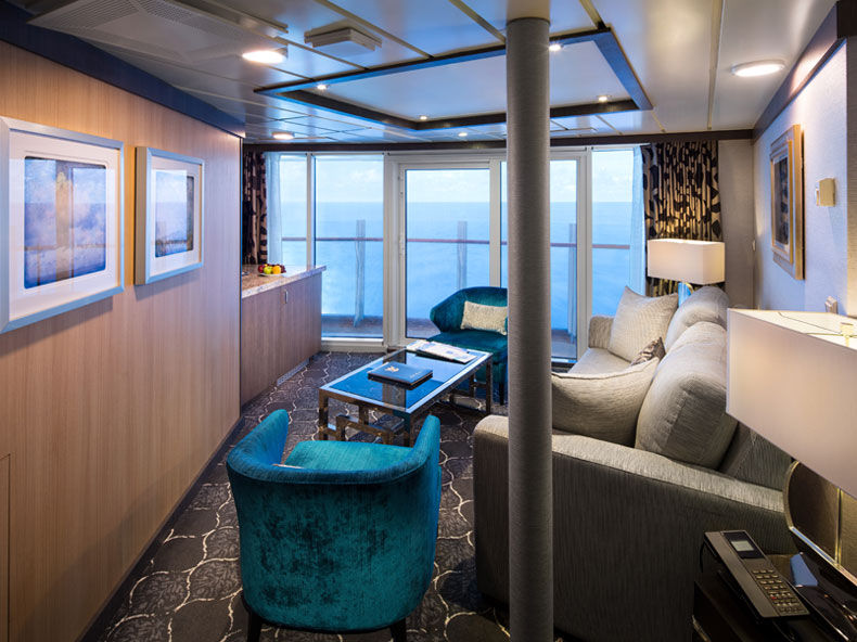 oa-cat-a4-aquatheater-suite