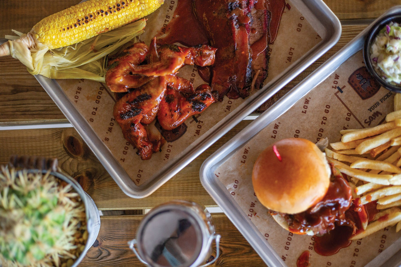 Oasis Class, Oasis of the Seas, Portside BBQ Chicken Wings, Fries, Coleslaw