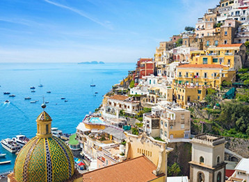 Cruceros saliendo de Italia