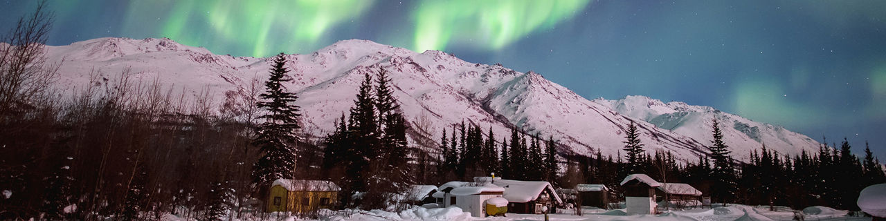 Northern lights appear over Wiseman village