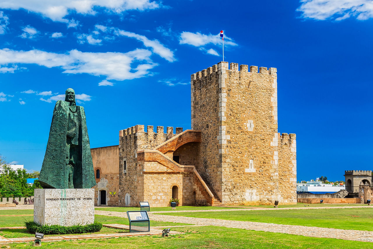 Ozama fortress with monument statue of Gonzalo Fernandez de Oviedo