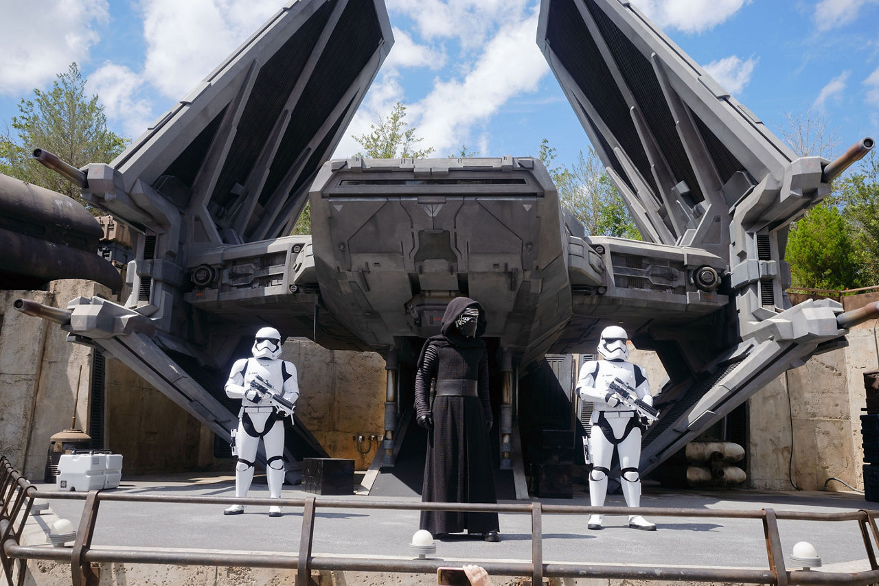 The star wars statues at Disney World Hollywood Studios