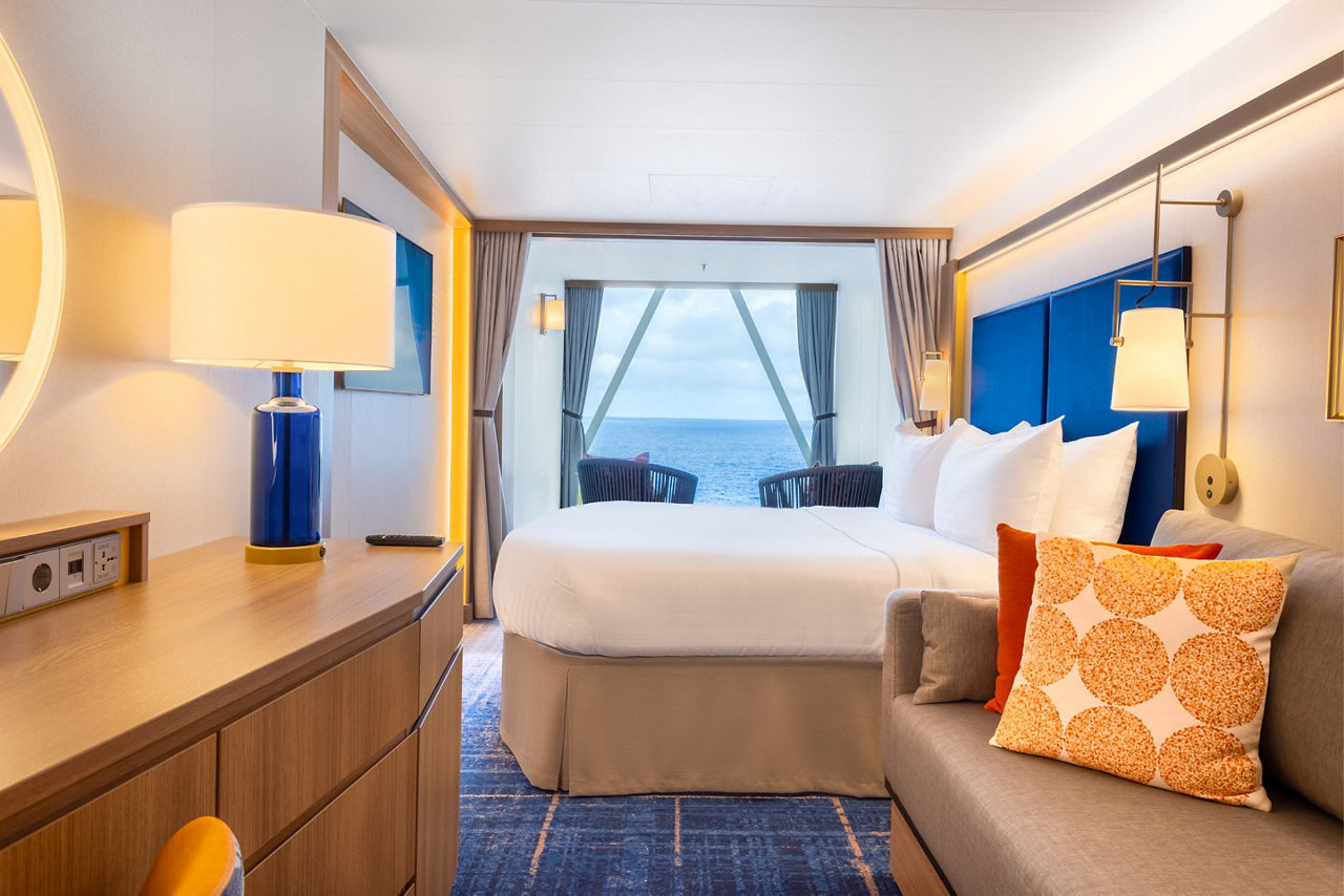 icon of the seas panoramic ocean view cruise room stateroom accommodation bed
