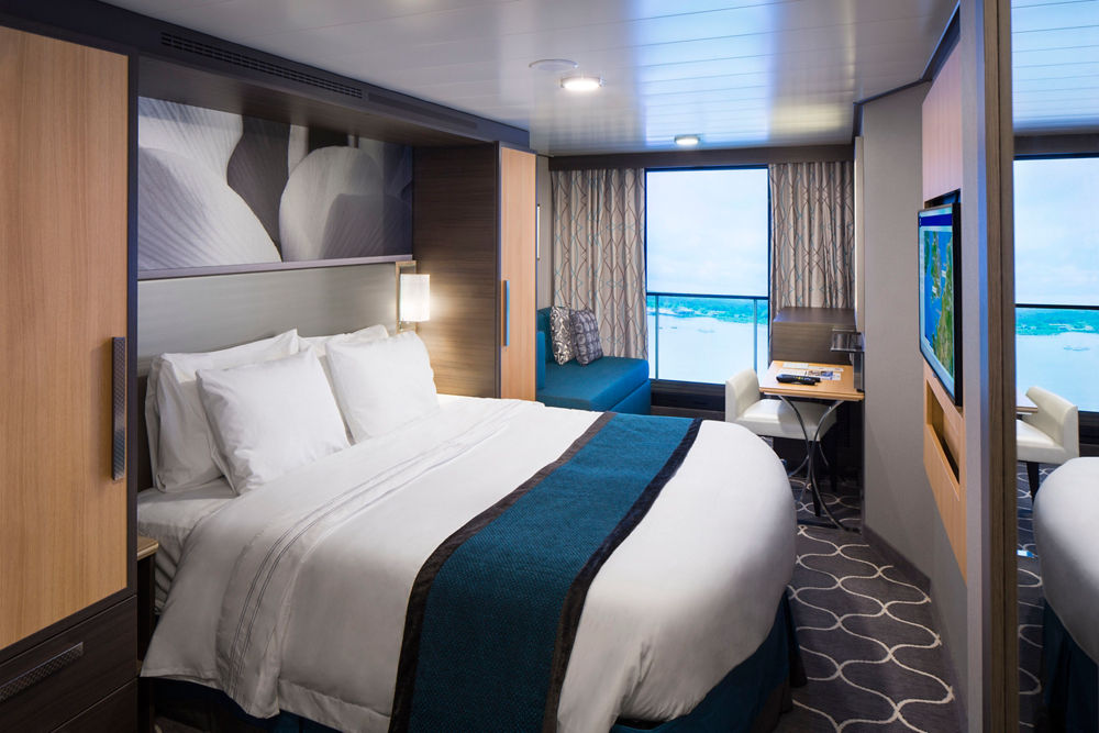 Interior with Virtual Balcony stateroom, Carnival Adventure