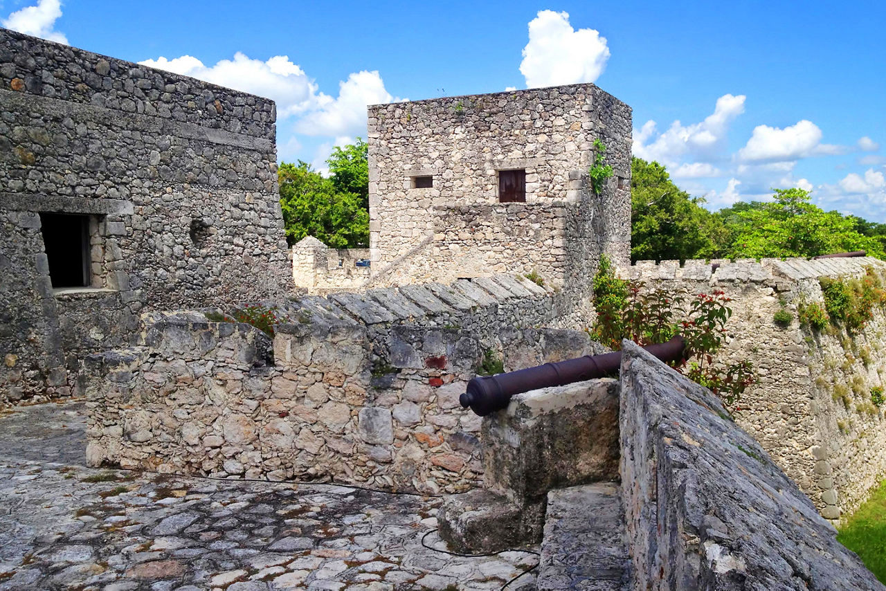 Fort San Felipe and Bacalar Lagoon in Mexico 