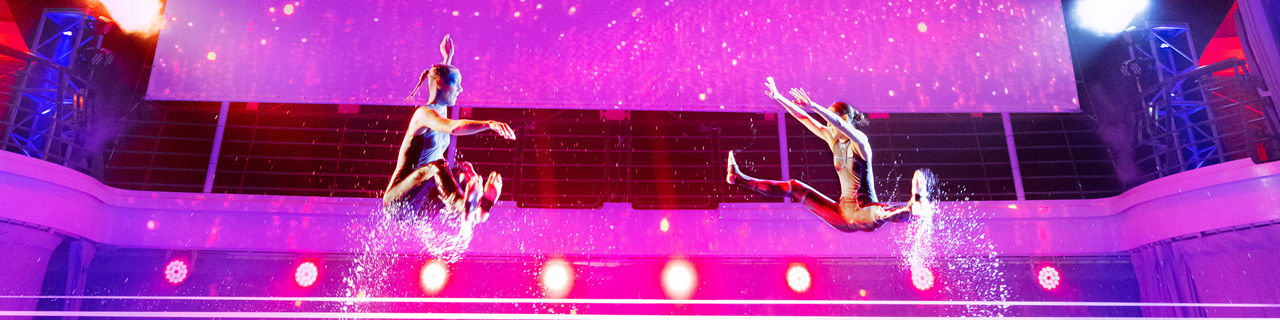 Aquatheather Show at Wonder of the Seas