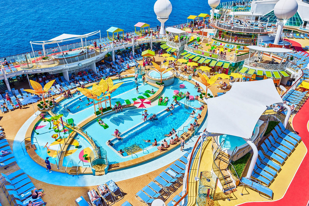 Navigator of the Seas Pool Deck 