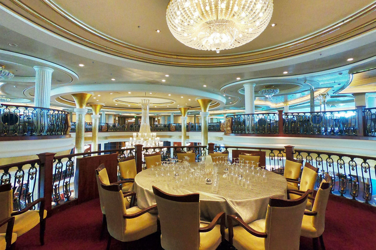 Freedom of the Seas Main Dining Room Large Dining Table