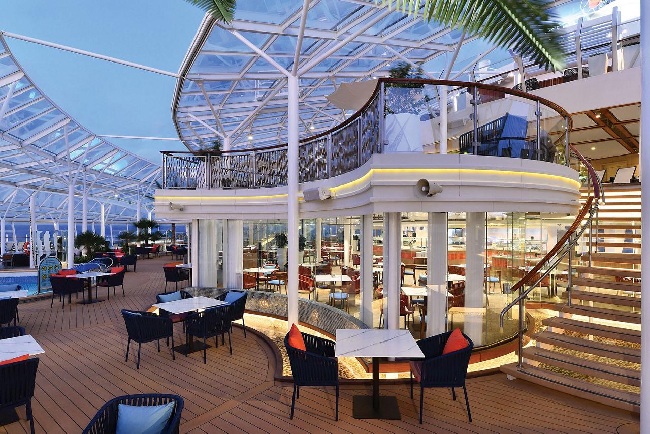 Oasis of the Seas Solarium Bistro