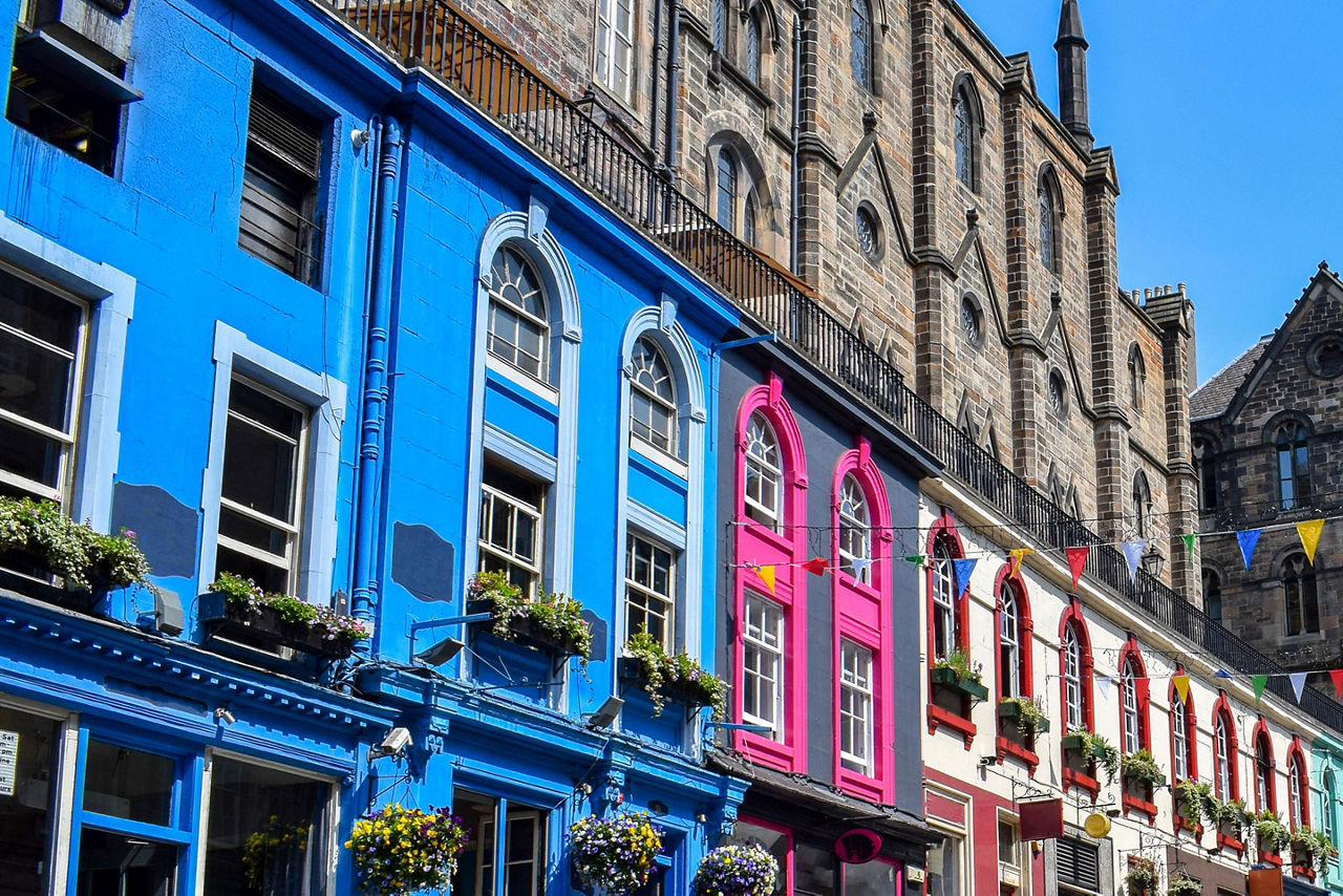 Colorful buildings lining Victoria Street in Edinburgh, Scotland