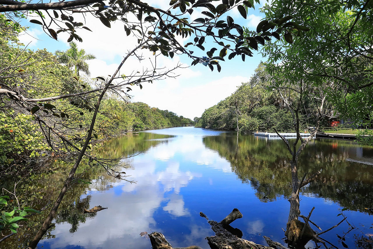 Beautiful Long Lake, a fresh water lake in Hugh Taylor Birch State Park