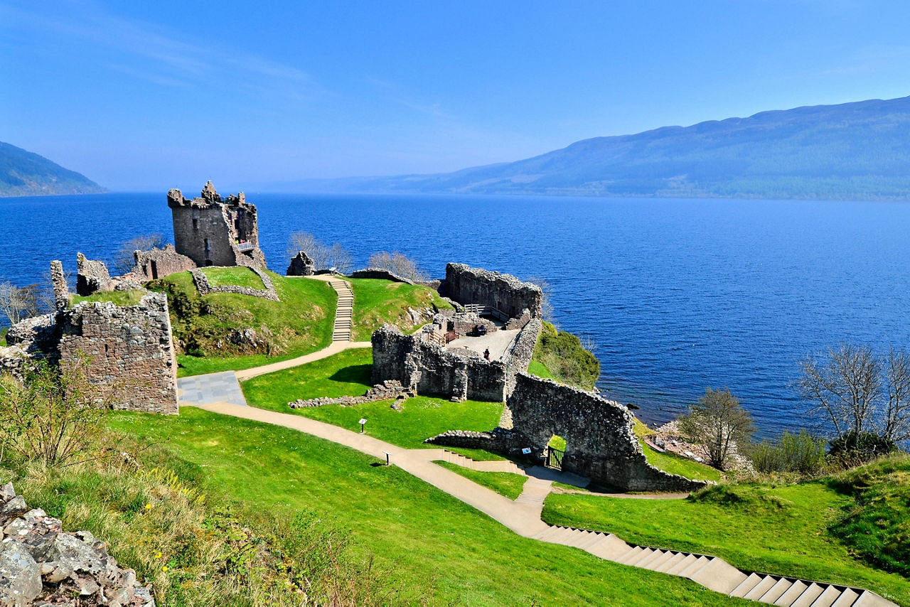 Inverness / Loch Ness, Scotland, Ruins of Urquhart Castle